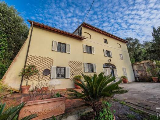 Haus zum Kauf 480.000 € 6 Zimmer 396 m² 30.000 m² Grundstück Calci