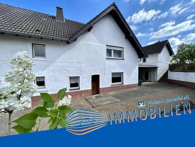 Doppelhaushälfte zum Kauf 159.000 € 4 Zimmer 140 m² 1.000 m² Grundstück Uedelhoven Blankenheim - Uedelhoven 53945