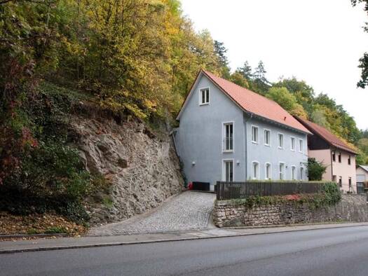 Einfamilienhaus zur Miete 1.500 € 5 Zimmer 133 m² frei ab sofort Nürnberger Straße 8 Etterzhausen Nittendorf 93152