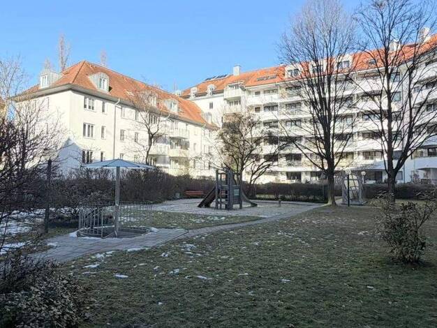 Wohnung zum Kauf 450.000 € 2 Zimmer 54 m² 5 Geschosse frei ab sofort Schlierseestraße 75 Obergiesing München 81539