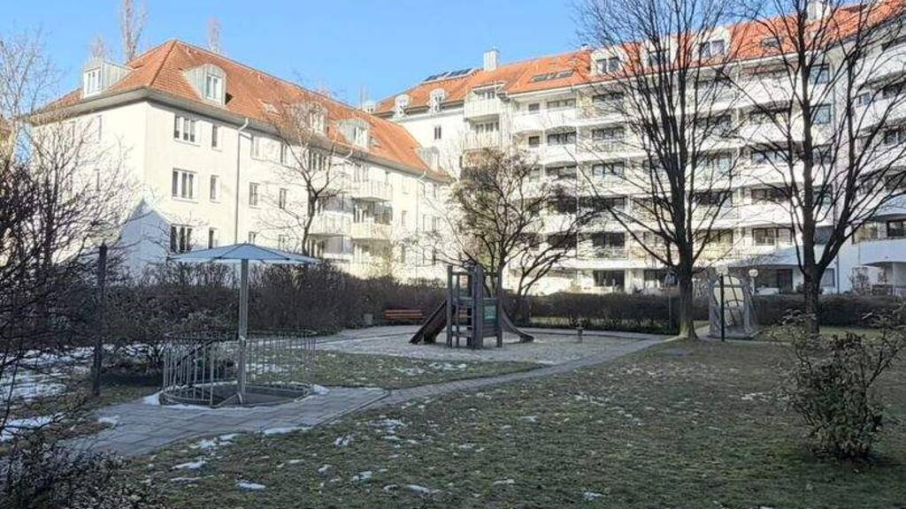 Wohnung zum Kauf 450.000 € 2 Zimmer 54 m² 5 Geschosse frei ab sofort Schlierseestraße 75 Obergiesing München 81539