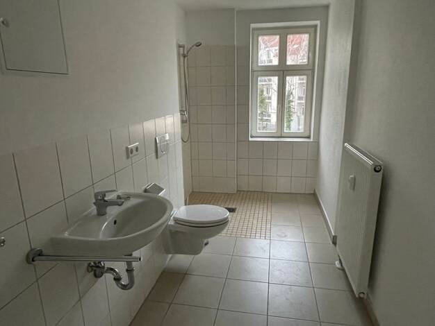 Wohnung zur Miete 475 € 2 Zimmer 52,7 m² 2. Geschoss frei ab sofort Lindnerstraße 33 Taucha 04425