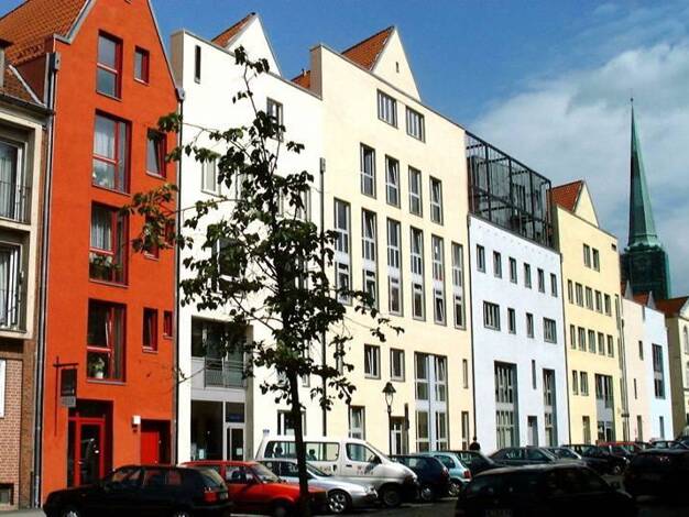 Wohnung zur Miete 659 € 2 Zimmer 58,9 m² 3. Geschoss frei ab 31.08.2026 Fischergrube 58 Innenstadt Innenstadt 23552