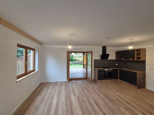 Terrassenwohnung zur Miete 700 € 1 Zimmer 64 m² frei ab sofort Bottenau Oberkirch 77704