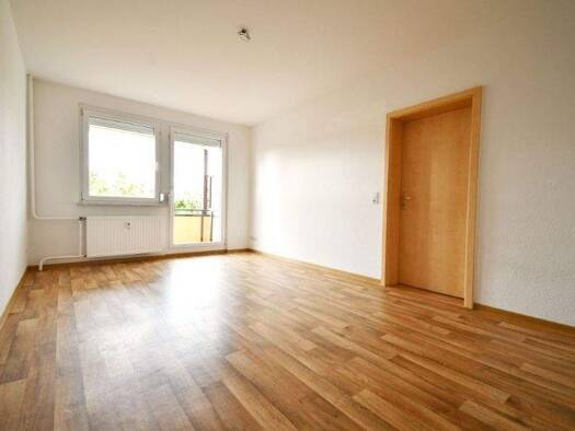 Wohnung zur Miete 440 € 4 Zimmer 69 m² 3. Geschoss Schweriner Straße 14 Weida Riesa 01587