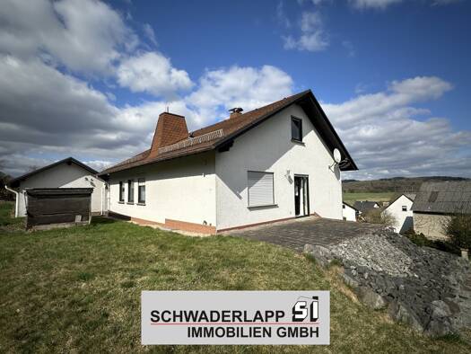 Einfamilienhaus zur Miete 1.350 € 7 Zimmer 235 m² 882 m² Grundstück Ewighausen 56244
