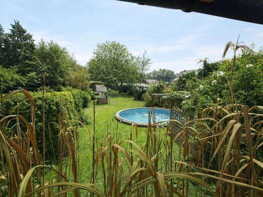 Reihenmittelhaus zum Kauf 189.000 € 3,5 Zimmer 75 m² 584 m² Grundstück Zeven 27404