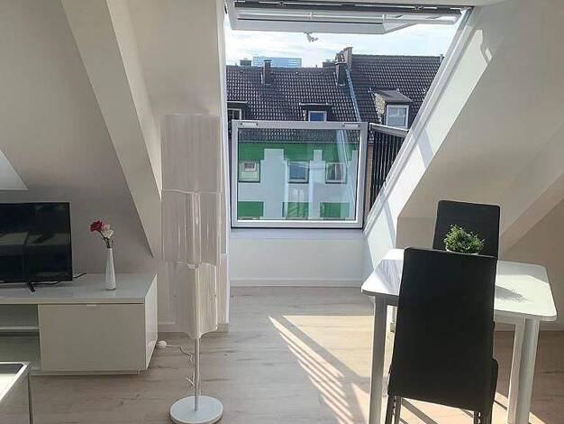Wohnung zur Miete auf Zeit 1.100 € 2 Zimmer 42 m² frei ab 01.05.2026 Stadtmitte Düsseldorf 40211
