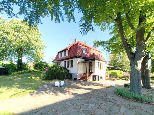 Villa zum Kauf 295.000 € 10 Zimmer 280 m² 1.535 m² Grundstück Perleberg Perleberg 19348