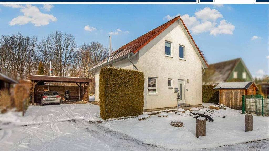 Einfamilienhaus zum Kauf 385.000 € 4 Zimmer 112 m² 621 m² Grundstück Gadeland Neumünster 24539