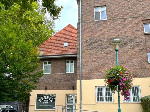 Laden zur Miete provisionsfrei 1.450 € 313,3 m² Verkaufsfläche Marktstraße 16 Wehofen Duisburg 47179