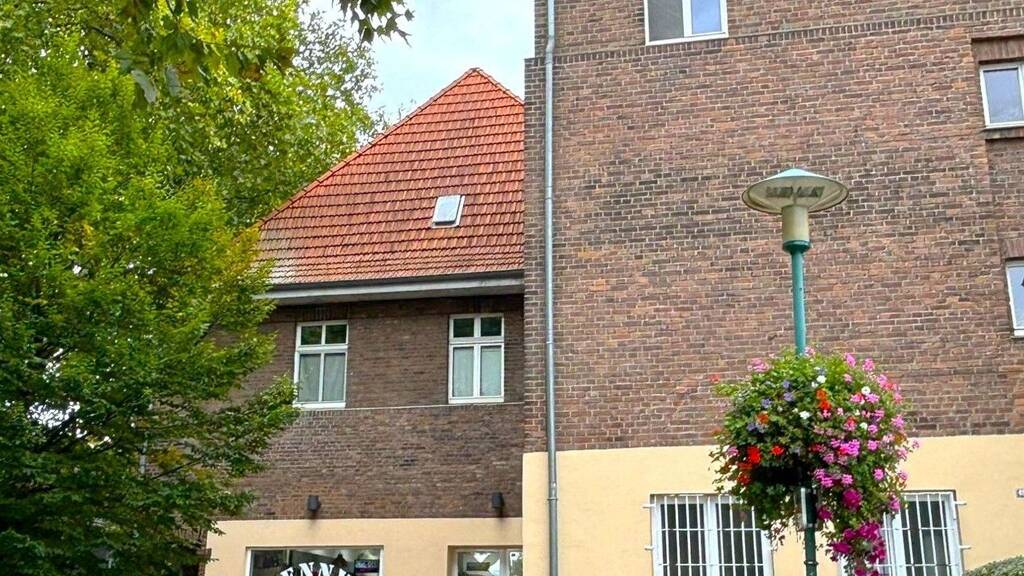 Laden zur Miete provisionsfrei 1.410 € 313,3 m² Verkaufsfläche Marktstraße 16 Wehofen Duisburg 47179