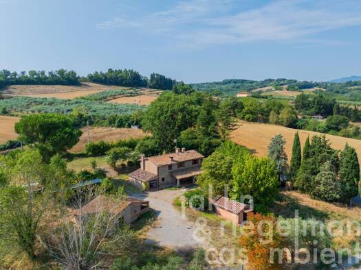 Haus zum Kauf 495.000 € 334 m² 8.630 m² Grundstück Città della Pieve 06062
