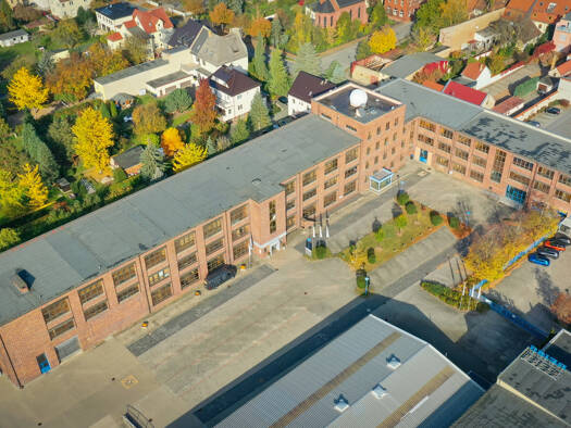 Lagerhalle zur Miete 3,50 € 900 m² Lagerfläche teilbar von 300 m² bis 900 m² Südring 6 Bad Liebenwerda Bad Liebenwerda 04924