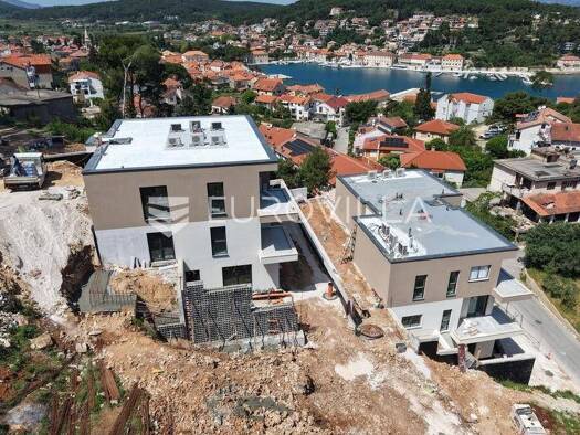 Wohnung zum Kauf 300.000 € 1 Zimmer 63 m² 1. Geschoss Jelsa Jelsa
