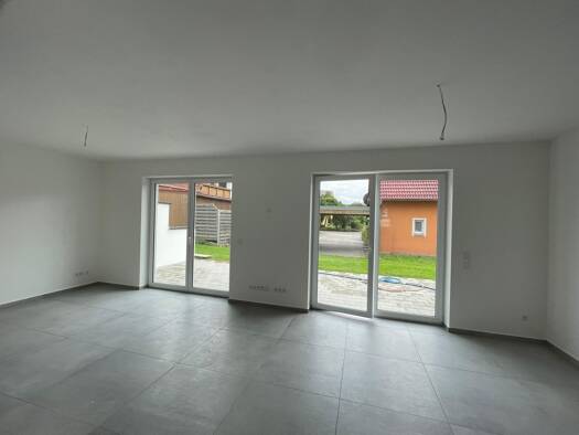Reihenhaus zur Miete 1.325 € 4,5 Zimmer 130 m² 280 m² Grundstück frei ab 01.09.2025 Kemnath Kemnath 95478
