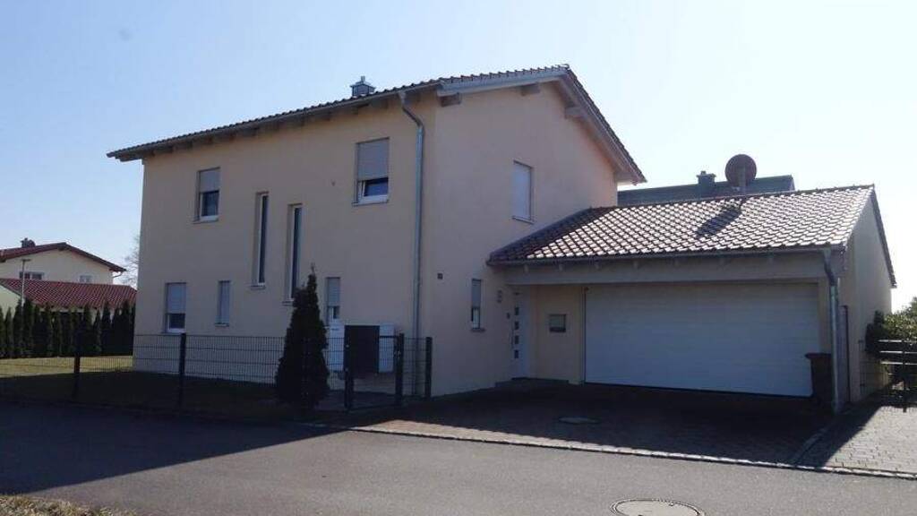 Immobilie in Atting - EFH ideal für die kleine Familie - sehr gepflegt - Bild 2