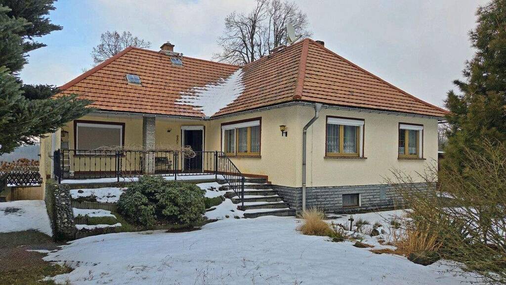 Einfamilienhaus zum Kauf 185.000 € 4 Zimmer 126 m² 5.650 m² Grundstück Steinigtwolmsdorf 01904