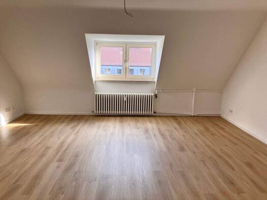 Wohnung zur Miete 1.050 € 3 Zimmer 105 m² Geschoss 4/5 frei ab 01.10.2026 Gostenhof Nürnberg 90429