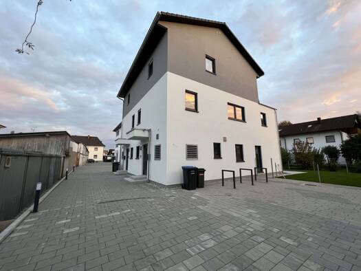 Wohnung zur Miete 1.800 € 4 Zimmer 118 m² Geschoss EG/1 frei ab sofort Brückenstraße 10 Kolbermoor 83059