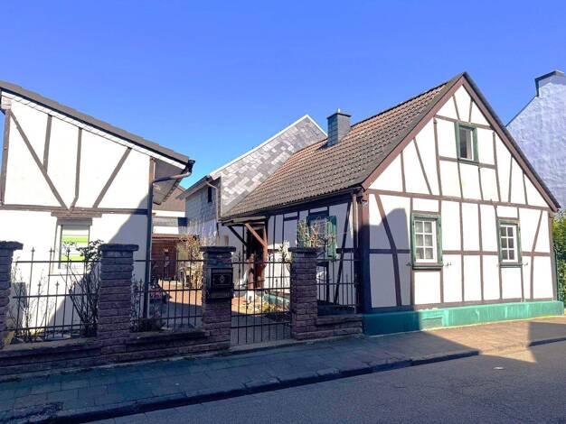 Einfamilienhaus zum Kauf 198.000 € 4 Zimmer 120 m² 349 m² Grundstück Neuwied 56564