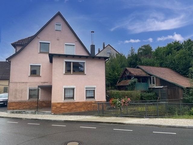 Mehrfamilienhaus zum Kauf 319.000 € 13 Zimmer 272 m²<br/>Wohnfläche 589 m²<br/>Grundstück Spiegelberg Spiegelberg 71579