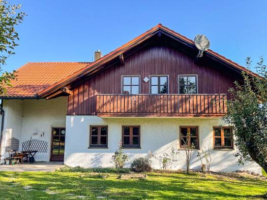 Einfamilienhaus zur Miete 1.390 € 7,5 Zimmer 193 m² 1.107 m² Grundstück frei ab sofort Bayerbach 94137