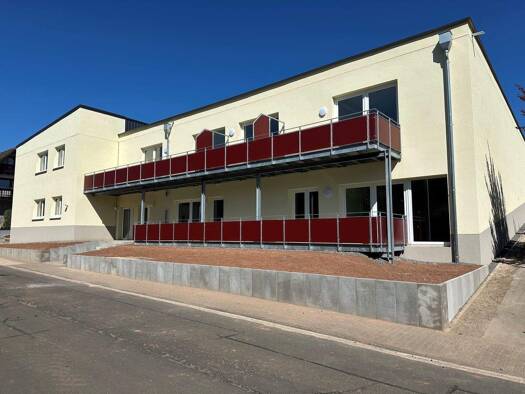 Wohnung zur Miete - Erstbezug 750 € 2 Zimmer 1. Geschoss Burgstr. 20-22 Lissendorf 54587