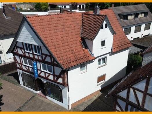 Haus zum Kauf provisionsfrei 190.000 € 8,5 Zimmer 190 m² 538 m² Grundstück Treysa Schwalmstadt 34613