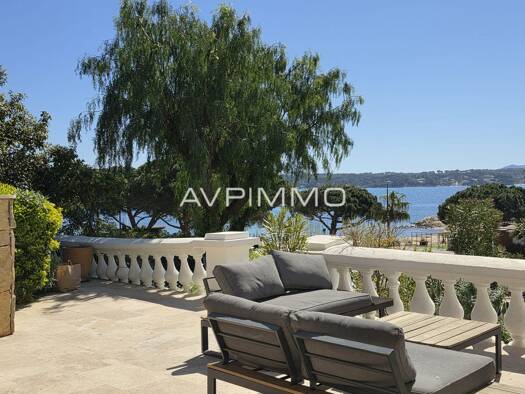 Haus zum Kauf 1.970.000 € 240 m² 825 m² Grundstück La Ville Bandol 83150