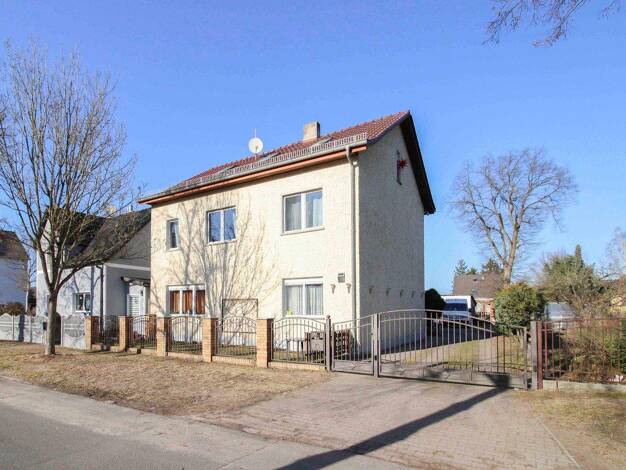 Einfamilienhaus zum Kauf 449.000 € 7 Zimmer 202 m² 836 m² Grundstück Friedrichsthal Oranienburg 16515