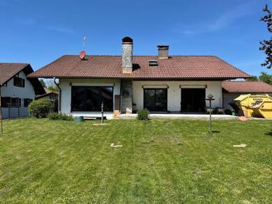 Haus zum Kauf 970.000 € 220 m² 1.100 m² Grundstück Tyrlaching Tyrlaching 84558