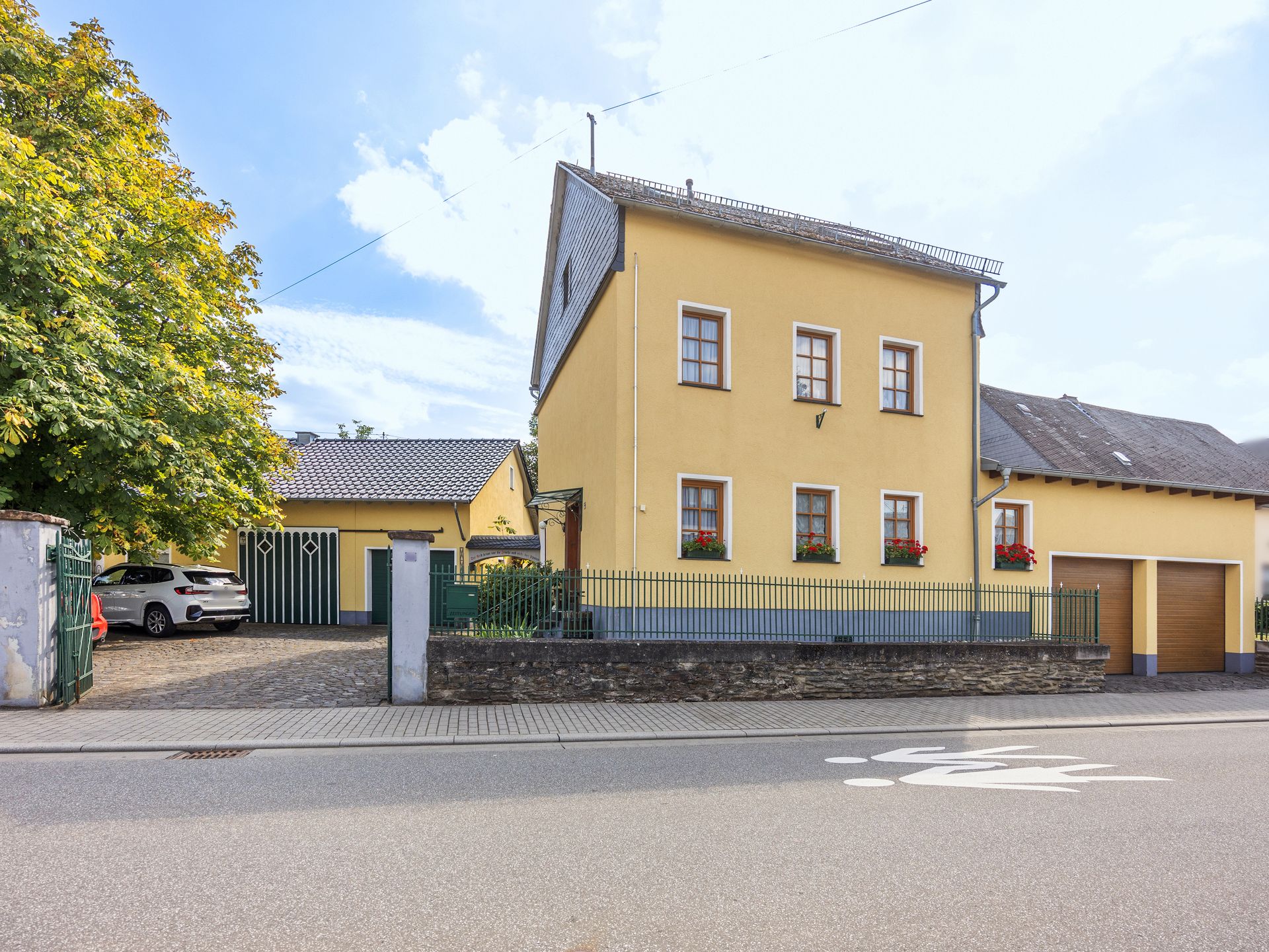 Einfamilienhaus zum Kauf 298.000 € 7 Zimmer 149 m²<br/>Wohnfläche 1.002 m²<br/>Grundstück Werlau Sankt Goar 56329