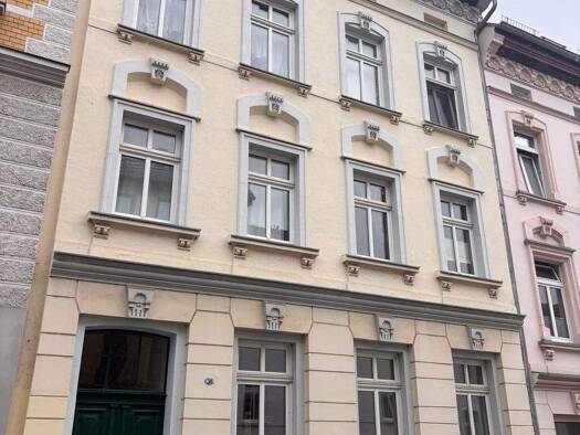 Wohnung zur Miete 335 € 2 Zimmer 50 m² 3 Geschosse frei ab sofort Körnerstraße 30 Ostviertel Gera 07546