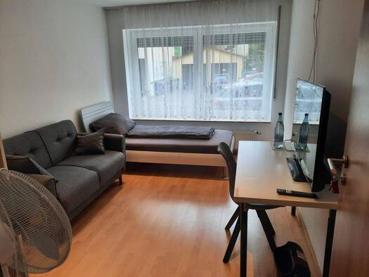 Studio zur Miete Wohnen auf Zeit 590 € 1 Zimmer 13 m² frei ab 31.05.2026 Seyfferstraße 0 West Stuttgart West 70193