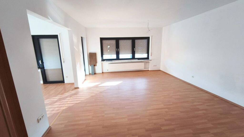 Wohnung zur Miete 1.000 € 3 Zimmer 125 m² frei ab sofort Ermreuth Neunkirchen a.Brand 91077