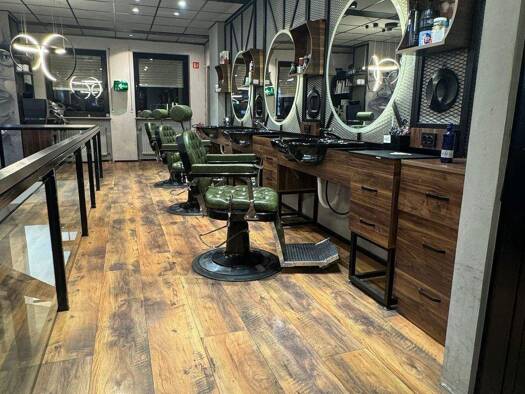 Laden zur Miete 2.700 € 5 Zimmer 160 m² Verkaufsfläche Sebald Nürnberg 90402