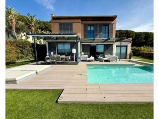 Chalet zur Miete 5.800 € 5 Zimmer 244 m² 793 m² Grundstück Sant Vicenç de Montalt 08394
