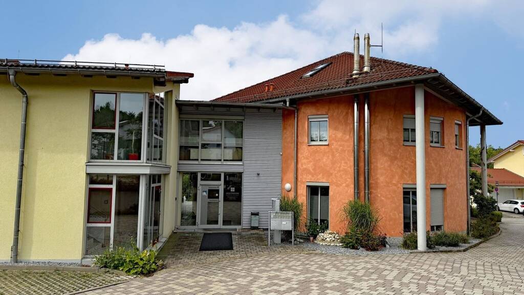 Praxisfläche zum Kauf 230.000 € 5 Zimmer 99 m² Bürofläche Pfettrach 84032