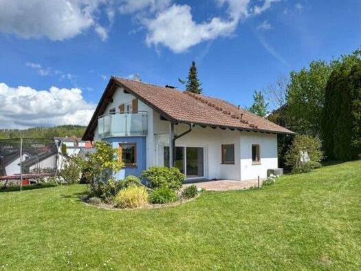 Einfamilienhaus zum Kauf 690.000 € 3,5 Zimmer 146 m² 705 m² Grundstück Liggeringen Radolfzell 78315