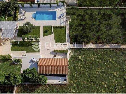 Einfamilienhaus zum Kauf 900.000 € 3 Zimmer 130 m² Donji Humac Nerežišća 21423