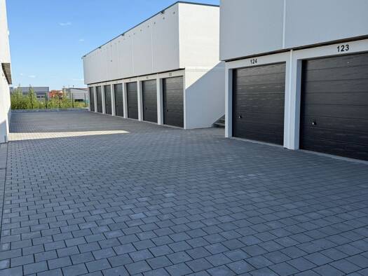 Garage zur Miete 199 € Dr.-Johanna-Stahl-Straße 1 Heuchelhof Würzburg 97084