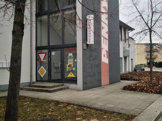 Wohnung zur Miete 651 € 2 Zimmer 54,3 m² Geschoss 1/2 Freilassing Freilassing 83395