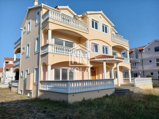 Einfamilienhaus zum Kauf 1.200.000 € 16 Zimmer Vodice 22211