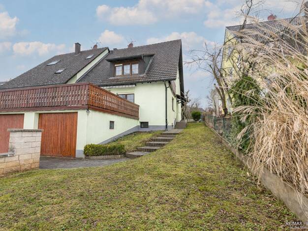 Doppelhaushälfte zum Kauf 499.000 € 6 Zimmer 171,8 m² 538 m² Grundstück Buchschwabach Roßtal 90574