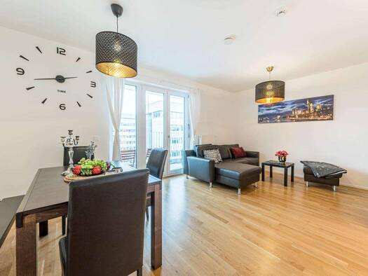 Wohnung zur Miete 2.650 € 3 Zimmer 85 m² 6. Geschoss frei ab sofort Niederrad Frankfurt am Main 60528