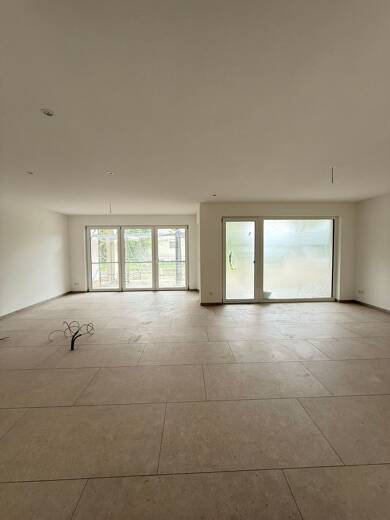 Wohnung zur Miete 1.690 € 3,5 Zimmer 111,8 m² EG frei ab 15.07.2025 Staufenstraße 14 Hilzingen Hilzingen 78247