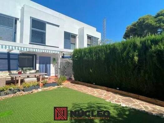Reihenhaus zum Kauf 239.000 € 4 Zimmer 104 m² Calle De Severo Ochoa Oropesa 12594