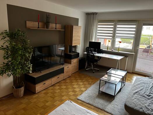 Wohnung zur Miete 750 € 1 Zimmer 33 m² frei ab sofort Wertachbrucker-Tor-Straße Innenstadt Augsburg 86152