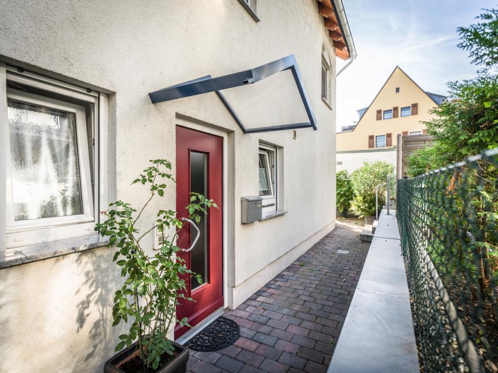 Reihenmittelhaus zum Kauf provisionsfrei 595.000 € 5 Zimmer 120,5 m²<br/>Wohnfläche 70 m²<br/>Grundstück Niederwalluf 65396